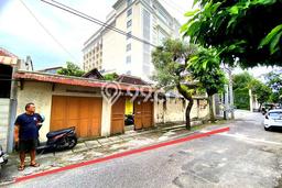 Rumah Eksklusif Siap Huni LT 373m2 di Laweyan, Solo Rumah Eksklusif Siap Huni LT 373m2 di Laweyan, Solo