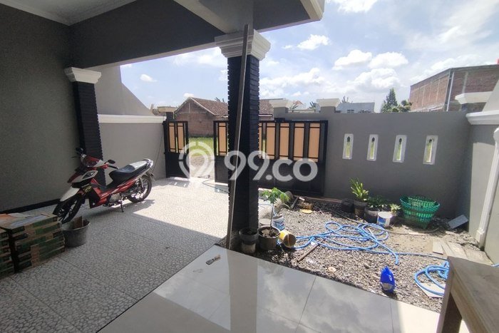 Rumah Modern Cantik 3 Kamar Bisa Langsung Pindah di Gondangrejo Rumah Modern Cantik 3 Kamar Bisa Langsung Pindah di Gondangrejo