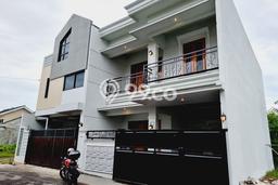 Rumah Strategis Minimalis Lb 180m2 di Gentan, Solo Rumah Strategis Minimalis Lb 180m2 di Gentan, Solo