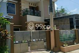 Rumah Strategis 4 KT Luas Tanah 175m² di Jebres, Solo Rumah Strategis 4 KT Luas Tanah 175m² di Jebres, Solo