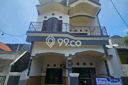 Sewa cepat rumah minimalis strategis 4 Kamar di Sidoarjo, Sidoarjo Sewa cepat rumah minimalis strategis 4 Kamar di Sidoarjo, Sidoarjo