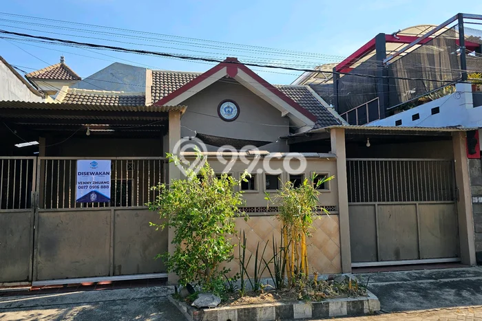 Disewakan Cepat Rumah Kondisi Bagus di Kawasan Sidoarjo, Sidoarjo Disewakan Cepat Rumah Kondisi Bagus di Kawasan Sidoarjo, Sidoarjo