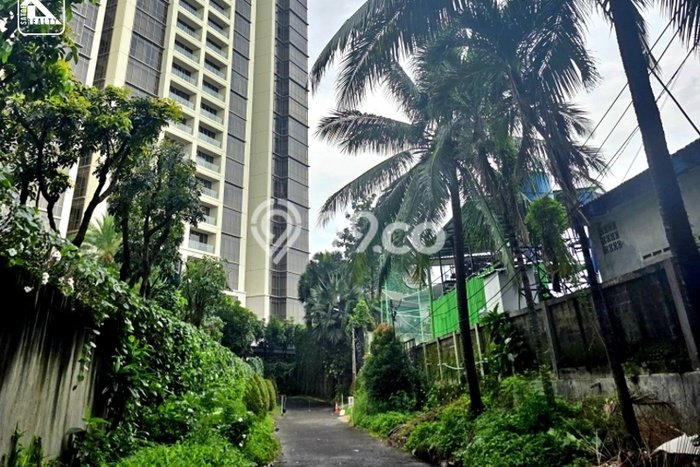Jarang Ada! Tanah di Kebayoran Lama Punya Luas 1330m2 SHM Jarang Ada! Tanah di Kebayoran Lama Punya Luas 1330m2 SHM