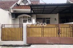 Rumah Bisa KPR 2 Kamar Tidur di Kawasan Perumahan Serpong, Tangerang Selatan Rumah Bisa KPR 2 Kamar Tidur di Kawasan Perumahan Serpong, Tangerang Selatan