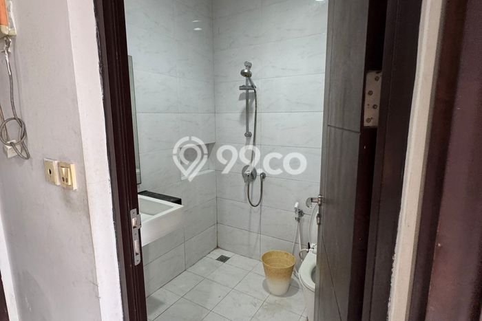 Dijual Rumah 2 Kamar Lokasi Ideal Bagus dan Strategis di Cipondoh Dijual Rumah 2 Kamar Lokasi Ideal Bagus dan Strategis di Cipondoh