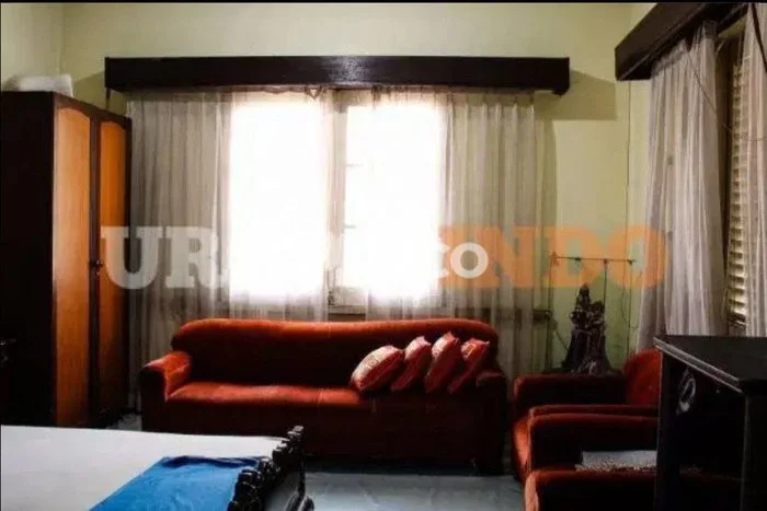 Rumah Mewah LB 300m2 Siap Pakai Desain Elegan di Pungkur, Bandung Rumah Mewah LB 300m2 Siap Pakai Desain Elegan di Pungkur, Bandung