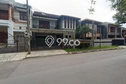 Rumah Eksklusif Siap Huni LT 400m2 di Batununggal, Bandung Rumah Eksklusif Siap Huni LT 400m2 di Batununggal, Bandung