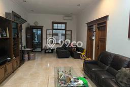 Rumah Mewah LB 375m2 Siap Pakai Desain Elegan di Riau, Bandung Rumah Mewah LB 375m2 Siap Pakai Desain Elegan di Riau, Bandung