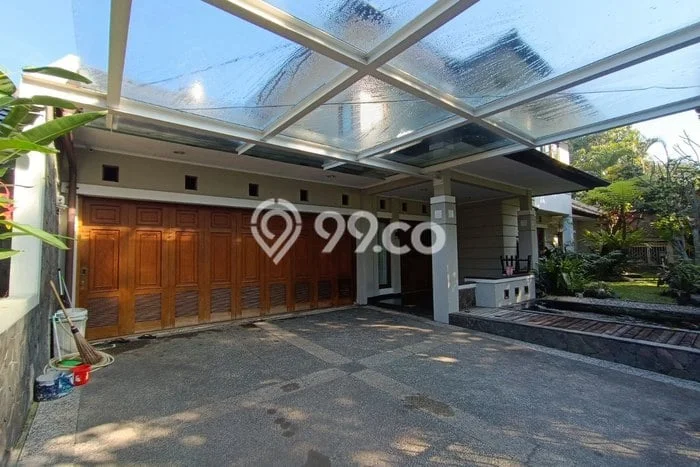 Rumah Elit LB 400m2 Siap Pakai Desain Elegan di Sayap Dago, Bandung Rumah Elit LB 400m2 Siap Pakai Desain Elegan di Sayap Dago, Bandung