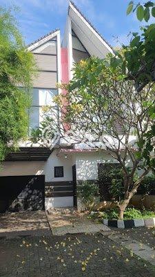 Rumah Bagus Siap Huni Di Mampang Prapatan Luas 228m2 Aman Rumah Bagus Siap Huni Di Mampang Prapatan Luas 228m2 Aman