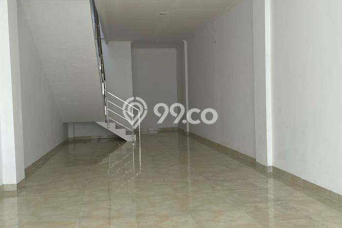 POTENSI BESAR! Ruko Kawasan , Luas 268m2m², Posisi Jalan Utama POTENSI BESAR! Ruko Kawasan , Luas 268m2m², Posisi Jalan Utama