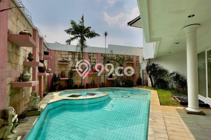 Rumah Elit LB 350m2 Siap Pakai Desain Elegan di Ampera, Jakarta Selatan Rumah Elit LB 350m2 Siap Pakai Desain Elegan di Ampera, Jakarta Selatan