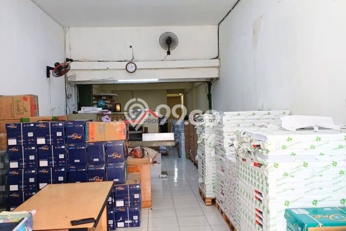 Ruko Dijual di Jakarta Selatan LT 154m2 & LB 243m2 Lokasi Terbaik! Ruko Dijual di Jakarta Selatan LT 154m2 & LB 243m2 Lokasi Terbaik!