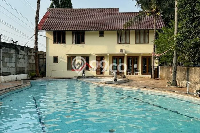 Rumah Eksklusif Siap Huni LT 700m2 di Cinere, Depok Rumah Eksklusif Siap Huni LT 700m2 di Cinere, Depok