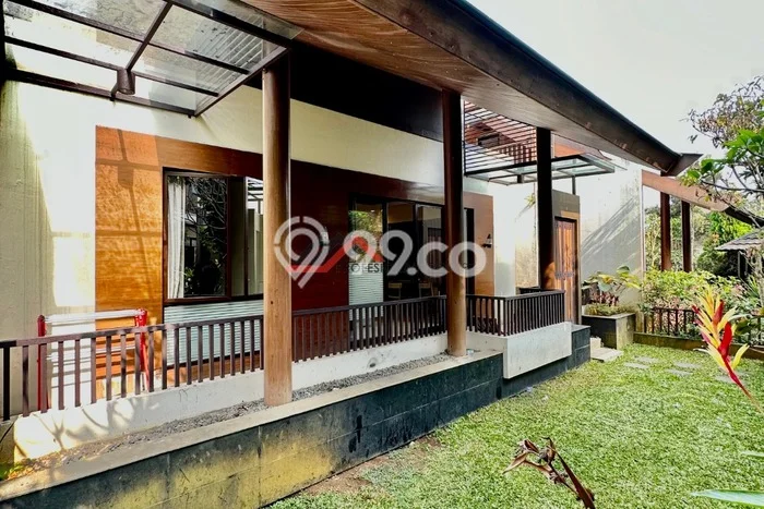 FOR SALE! Vila Kawasan , Luas 200m2m², Akses ke Pusat Kota FOR SALE! Vila Kawasan , Luas 200m2m², Akses ke Pusat Kota