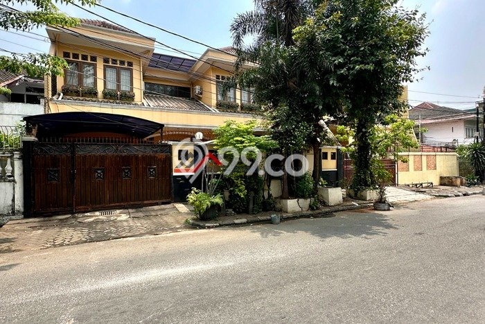 Rumah Elit LB 440m2 Siap Huni Desain Elegan di Tomang, Jakarta Barat Rumah Elit LB 440m2 Siap Huni Desain Elegan di Tomang, Jakarta Barat