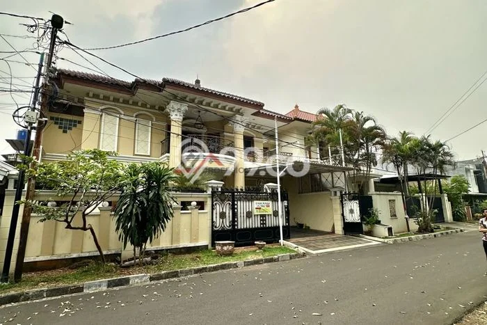 Dijual Rumah Mewah Elegan Dengan View Cantik di Lebak Bulus, Jakarta Selatan Dijual Rumah Mewah Elegan Dengan View Cantik di Lebak Bulus, Jakarta Selatan