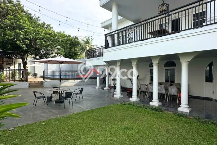 Rumah Mewah LB 800m2 Siap Huni Desain Elegan di Cipete, Jakarta Selatan Rumah Mewah LB 800m2 Siap Huni Desain Elegan di Cipete, Jakarta Selatan