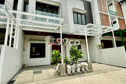 Siap Huni Rumah Mewah 3 Kamar di Kebayoran Baru Dekat ke Mana Pun Siap Huni Rumah Mewah 3 Kamar di Kebayoran Baru Dekat ke Mana Pun