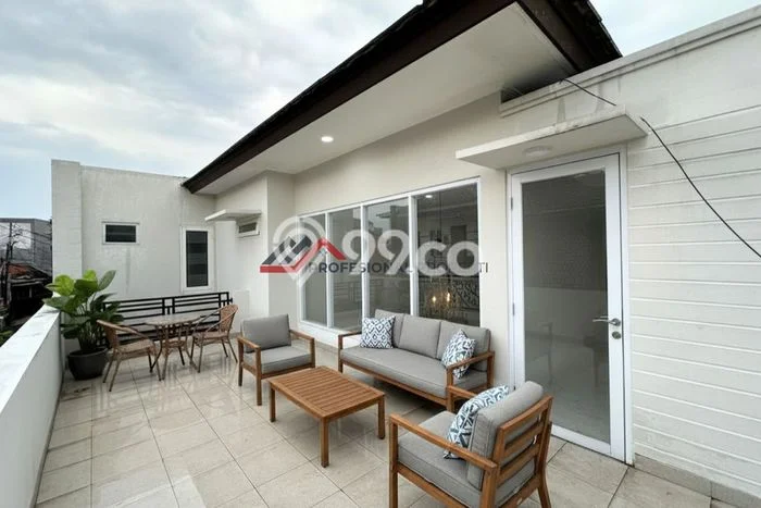 Dijual Rumah Premium dengan Fasilitas Sekitar Lengkap di Tebet, Jakarta Selatan Dijual Rumah Premium dengan Fasilitas Sekitar Lengkap di Tebet, Jakarta Selatan