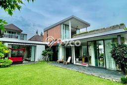 For Sale! Luxury House LT 394m2 Desain Modern di Rancamaya For Sale! Luxury House LT 394m2 Desain Modern di Rancamaya