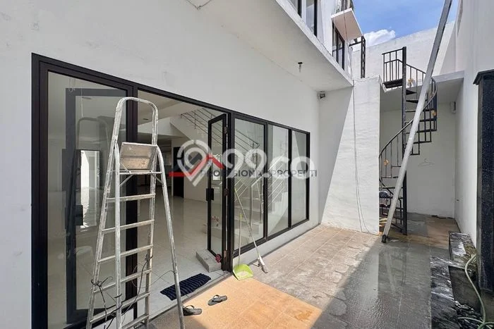 Rumah Luxury Modern Siap Huni di Bintaro Jakarta Selatan Rumah Luxury Modern Siap Huni di Bintaro Jakarta Selatan