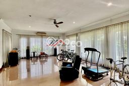 Rumah area Cilandak, Jakarta Selatan, Luas 1038m² LB 700m² Rumah area Cilandak, Jakarta Selatan, Luas 1038m² LB 700m²