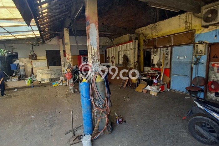 Unit Gudang Dijual di Taman Sidoarjo Luas Tanah 634m2, Luas Bangunan 204m2 Unit Gudang Dijual di Taman Sidoarjo Luas Tanah 634m2, Luas Bangunan 204m2