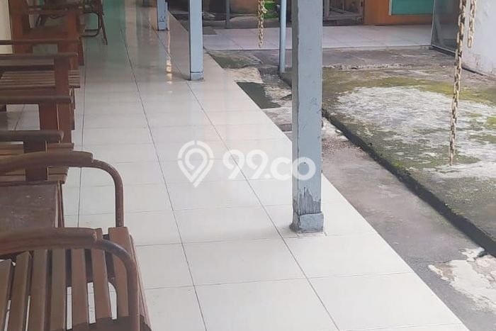 Untuk Dijual Komersial di Gubeng Surabaya LT 870m2 / LB 574m2 Untuk Dijual Komersial di Gubeng Surabaya LT 870m2 / LB 574m2