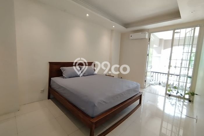 For Rent Apartemen di Wiyung, 2 KM, Luas 137m2m², Prime Location For Rent Apartemen di Wiyung, 2 KM, Luas 137m2m², Prime Location
