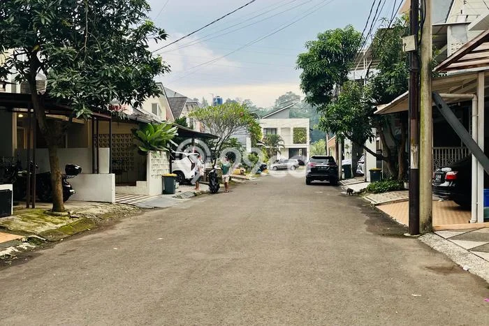 Dijual Rumah 3 Kamar Lokasi Strategis Nyaman dan Strategis di Serpong Utara Dijual Rumah 3 Kamar Lokasi Strategis Nyaman dan Strategis di Serpong Utara