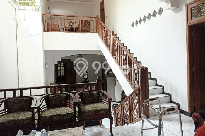 Jual Rumah Mewah Elegan Dengan View Cantik di Pegangsaan, Jakarta Pusat Jual Rumah Mewah Elegan Dengan View Cantik di Pegangsaan, Jakarta Pusat