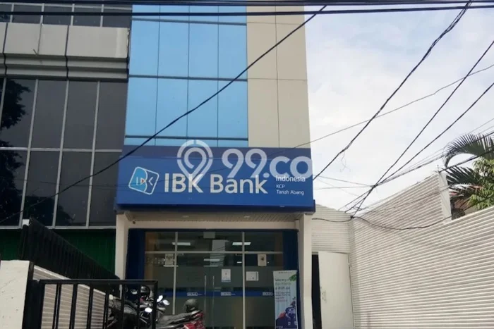 Disewakan Ruko di Kawasan Ramai Wahid Hasyim Luas 200m2 Disewakan Ruko di Kawasan Ramai Wahid Hasyim Luas 200m2