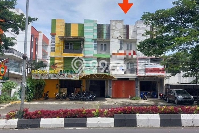 Untuk Dijual! Ruko di Malang Kota Malang LT 81m2 / LB 320m2 Kawasan Strategis Untuk Dijual! Ruko di Malang Kota Malang LT 81m2 / LB 320m2 Kawasan Strategis