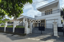 Dijual Rumah Luas Elegan Dengan View Cantik di Ulujami, Jakarta Selatan Dijual Rumah Luas Elegan Dengan View Cantik di Ulujami, Jakarta Selatan