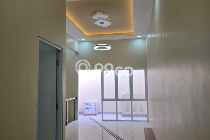 Rumah Modern 3 KT di Harapan Indah Bekasi Semi Furnished Rumah Modern 3 KT di Harapan Indah Bekasi Semi Furnished