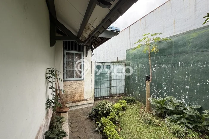 Jual Rumah Bagus Siap Huni LB 150m2 di Cileunyi, Bandung Jual Rumah Bagus Siap Huni LB 150m2 di Cileunyi, Bandung