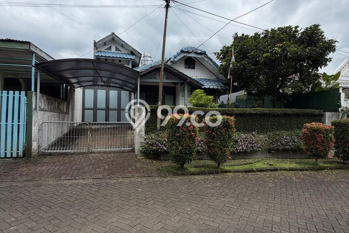 Jual Rumah Bagus Siap Huni LB 150m2 di Cileunyi, Bandung Jual Rumah Bagus Siap Huni LB 150m2 di Cileunyi, Bandung