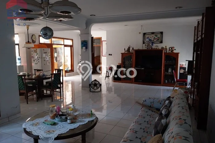 Siap Huni Hunian Elit 6 Kamar di Kiaracondong Dekat ke Mana Pun Siap Huni Hunian Elit 6 Kamar di Kiaracondong Dekat ke Mana Pun