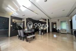 Rumah Elit Modern Tanpa Renovasi di Setra Duta Bandung Rumah Elit Modern Tanpa Renovasi di Setra Duta Bandung