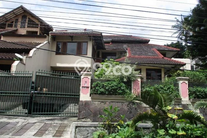 Rumah Eksklusif Best Location di Bandung, Jawa Barat Rumah Eksklusif Best Location di Bandung, Jawa Barat