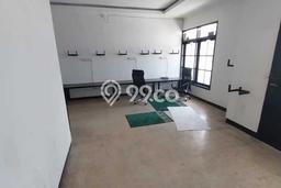 Rumah Mewah LB 400m2 Siap Huni Desain Elegan di Moch Toha, Bandung Rumah Mewah LB 400m2 Siap Huni Desain Elegan di Moch Toha, Bandung