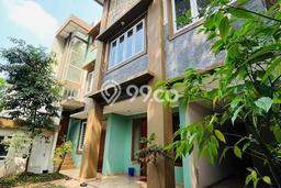Jual Rumah Luas Elegan Dengan View Cantik di Pejompongan, Jakarta Pusat Jual Rumah Luas Elegan Dengan View Cantik di Pejompongan, Jakarta Pusat