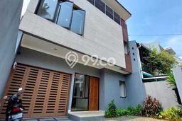 Jual Rumah Luas Megah Dengan View Cantik di Pondok Indah, Jakarta Selatan Jual Rumah Luas Megah Dengan View Cantik di Pondok Indah, Jakarta Selatan