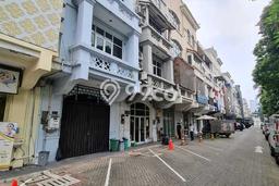 Ruko Dijual di Prime Area Jakarta Selatan Luas 200m2 Ruko Dijual di Prime Area Jakarta Selatan Luas 200m2