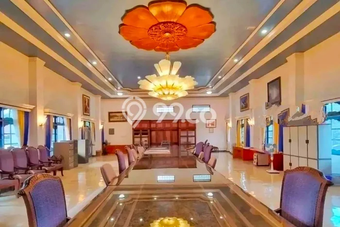 Rumah Mewah Akses Strategis di Jakarta Selatan Unfurnished Rumah Mewah Akses Strategis di Jakarta Selatan Unfurnished