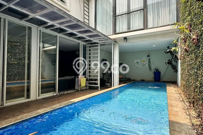 Jual Rumah Luas Elegan Dengan View Cantik di Ragunan, Jakarta Selatan Jual Rumah Luas Elegan Dengan View Cantik di Ragunan, Jakarta Selatan