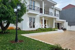 Dijual Rumah Elit Exclusive di Cilandak, Jakarta Selatan Dijual Rumah Elit Exclusive di Cilandak, Jakarta Selatan