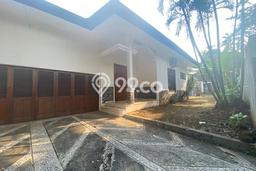 Rumah Mewah LB 380m2 Siap Pakai Desain Elegan di Kemang, Jakarta Selatan Rumah Mewah LB 380m2 Siap Pakai Desain Elegan di Kemang, Jakarta Selatan