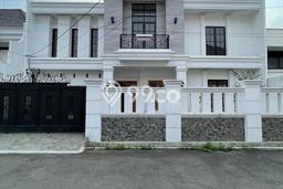 Hunian Mewah LB 450m2 Siap Pakai Desain Elegan di Radio Dalam, Jakarta Selatan Hunian Mewah LB 450m2 Siap Pakai Desain Elegan di Radio Dalam, Jakarta Selatan